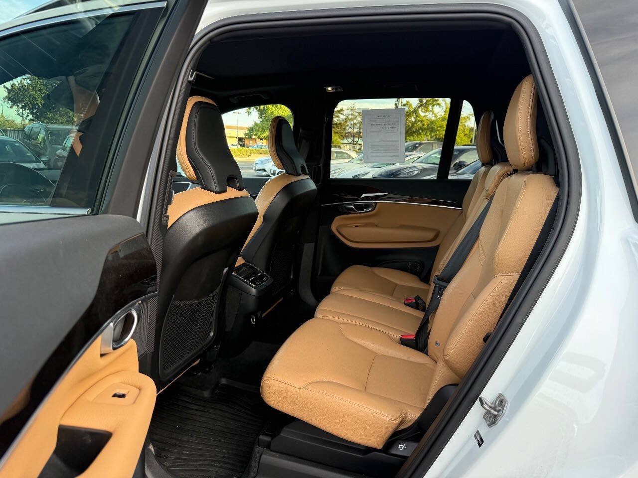 Used 2019 Volvo XC90 T6 Momentum w/ Advanced Package AWD/4WD image 11