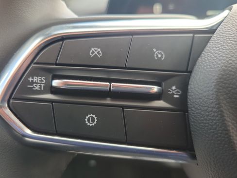 Used 2025 Chevrolet Equinox LT image 21