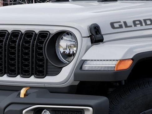 New 2026 Jeep Gladiator Sport AWD/4WD image 10