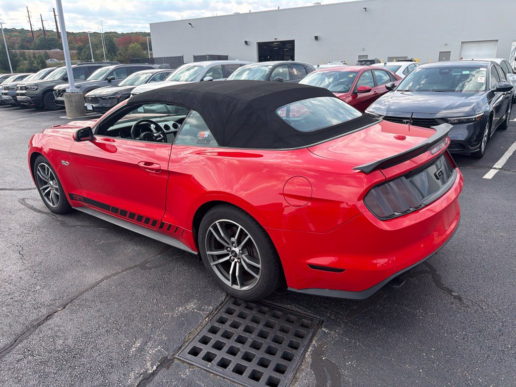 Used 2015 Ford Mustang GT Premium RWD image 4