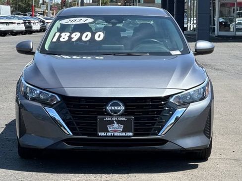 Used 2024 Nissan Sentra SV FWD image 9