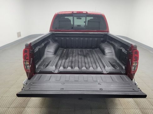 Used 2019 Nissan Frontier SV image 29