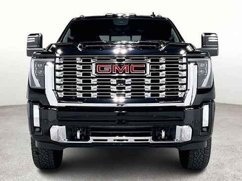 Used 2025 GMC Sierra 3500 Denali w/ Denali Reserve Package image 5