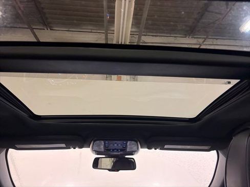 Used 2016 Jeep Grand Cherokee Overland image 31