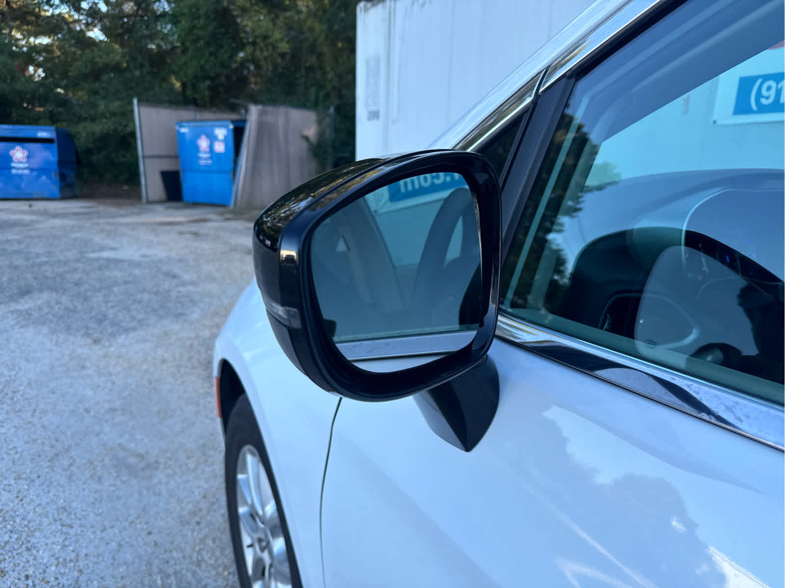 Used 2024 Chrysler Pacifica Touring-L FWD image 14