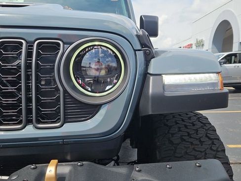 New 2025 Jeep Wrangler Unlimited Rubicon 392 image 3