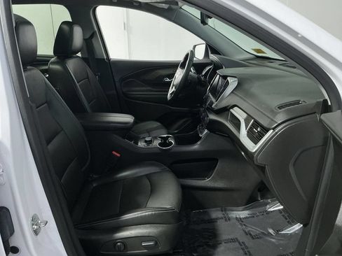 Used 2023 GMC Terrain SLT AWD/4WD image 28