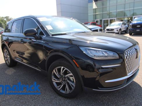 Used 2025 Lincoln Corsair FWD image 1