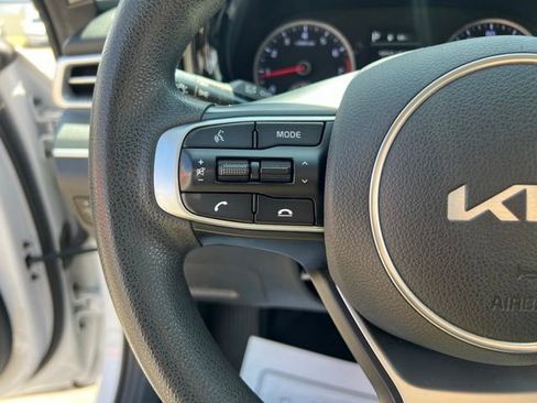 Used 2022 Kia K5 LXS FWD image 24