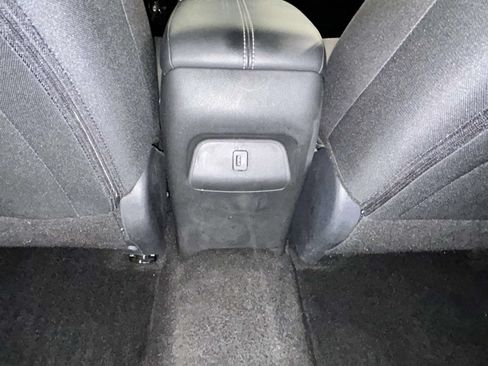 Used 2025 Nissan Sentra SV w/ Trunk Package FWD image 10