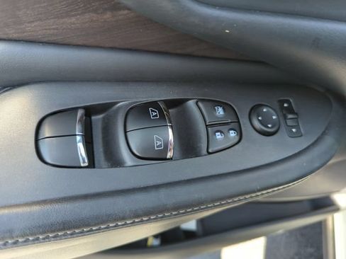Certified 2019 Nissan Murano Platinum w/ Cargo Package AWD/4WD image 33