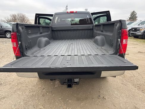 Used 2013 Chevrolet Silverado 3500 LTZ image 31