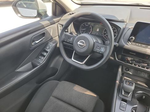 Used 2024 Nissan Rogue SV AWD/4WD image 15