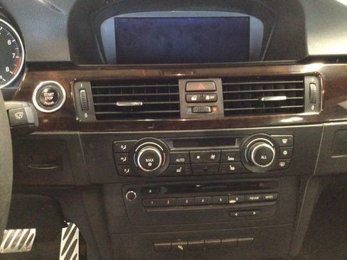 Used 2012 BMW 335i Convertible RWD image 18