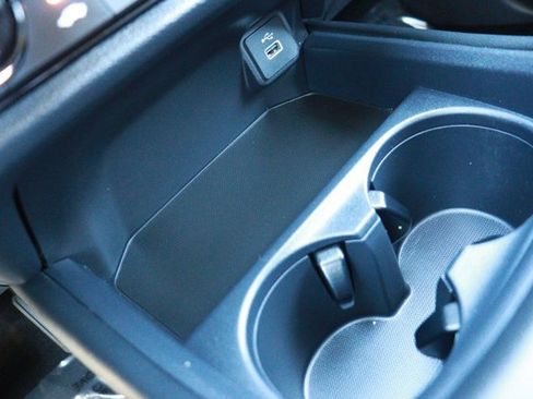 Used 2024 Honda HR-V LX image 19