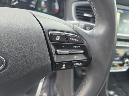 Used 2019 Hyundai Ioniq Limited image 30