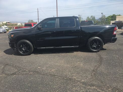 Used 2020 RAM 1500 Big Horn AWD/4WD image 5