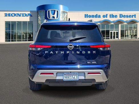 Used 2025 Nissan Pathfinder SL image 6