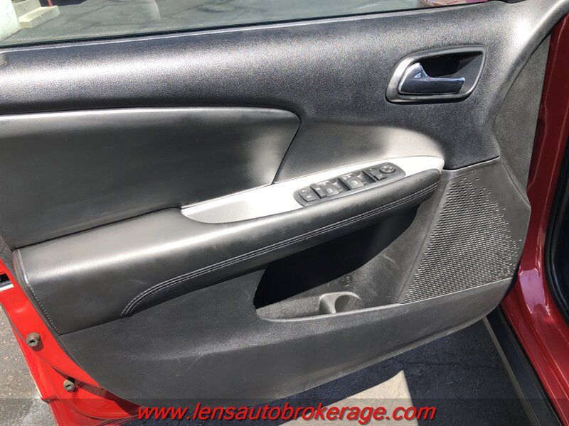 Used 2016 Dodge Journey SE w/ Flexible Seating Group FWD image 9