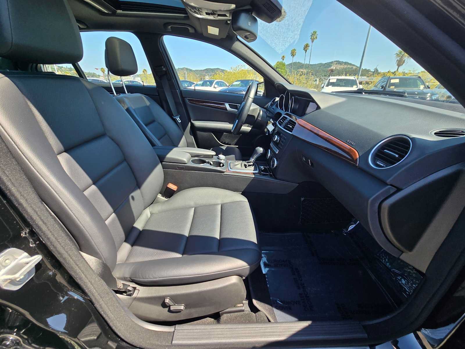 Used 2014 Mercedes-Benz C 300 4MATIC Sedan image 12