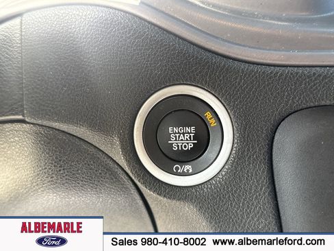 Used 2023 Dodge Charger R/T w/ Blacktop Package image 21