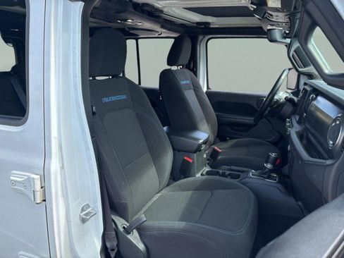 Used 2023 Jeep Wrangler Unlimited Rubicon 4xe w/ Cold Weather Group image 32