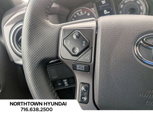 Used 2023 Toyota Tacoma TRD Off-Road image 26