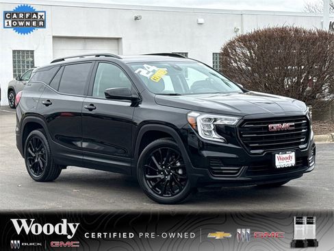 Certified 2024 GMC Terrain SLE w/ Elevation Edition image 2