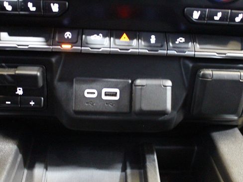 Used 2020 GMC Sierra 1500 SLT w/ SLT Convenience Package image 25