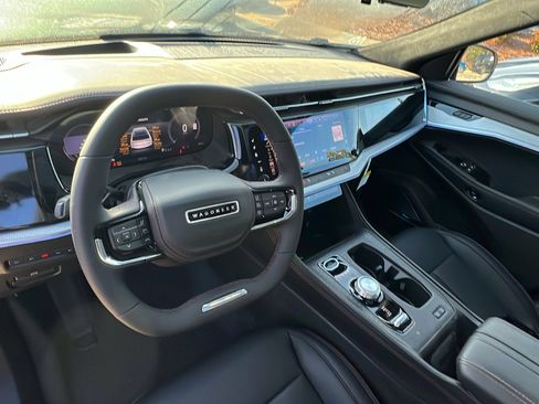 Used 2024 Jeep Wagoneer Launch Edition image 26