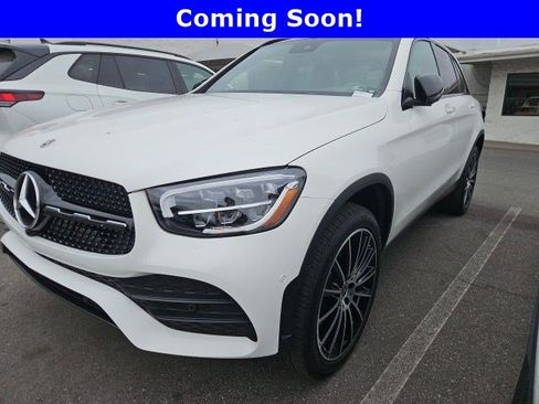 Used 2022 Mercedes-Benz GLC 300 image 1