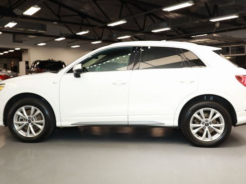 Used 2023 Audi Q3 2.0T Premium image 4