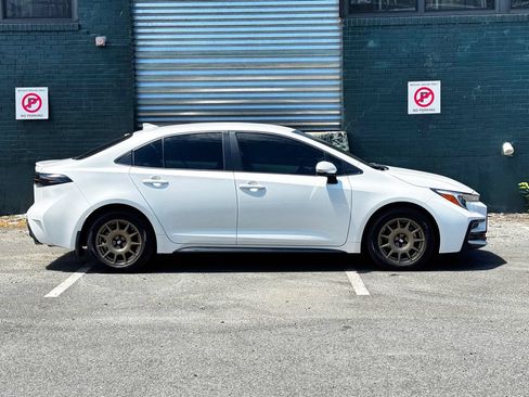 Used 2024 Toyota Corolla SE FWD image 9