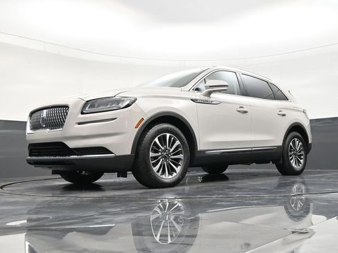 Used 2023 Lincoln Nautilus Standard image 20