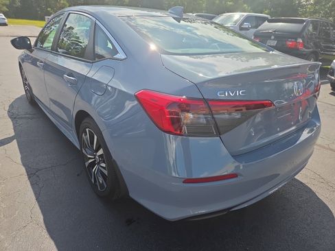 Used 2024 Honda Civic EX image 4