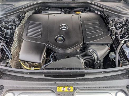 Certified 2025 Mercedes-Benz GLC 300 4MATIC image 25