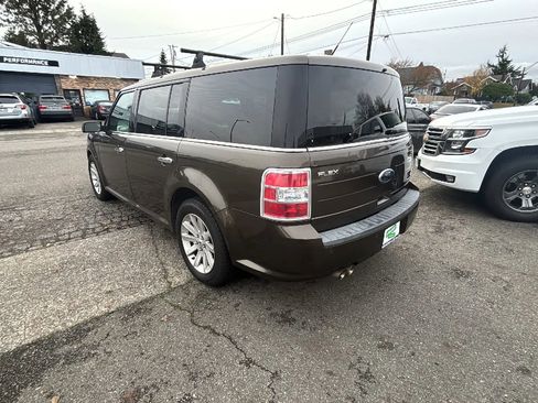 Used 2011 Ford Flex SEL w/ Rapid Spec Order Code image 8