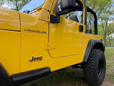Used 2002 Jeep Wrangler SE AWD/4WD image 14