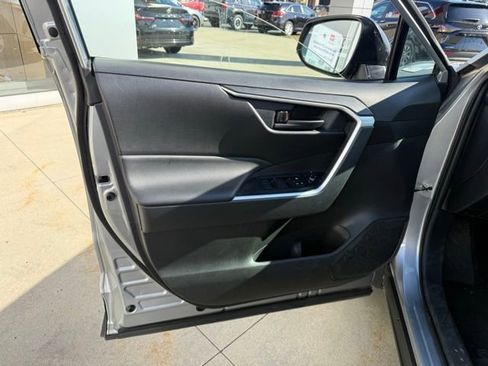 Used 2025 Toyota RAV4 LE image 23