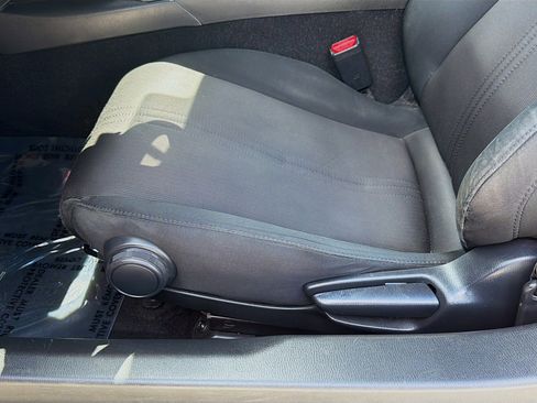 Used 2016 MAZDA MX-5 Miata Sport RWD image 14