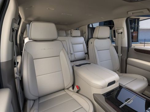 New 2026 GMC Yukon Denali w/ Advanced Technology Package AWD/4WD image 16