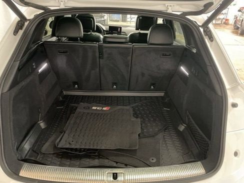 Used 2019 Audi SQ5 Premium Plus w/ Premium Plus Package image 11