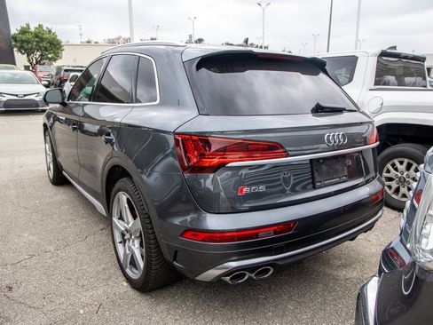 Used 2021 Audi SQ5 Prestige image 9
