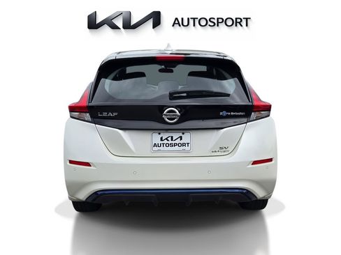Used 2021 Nissan Leaf SV FWD image 9