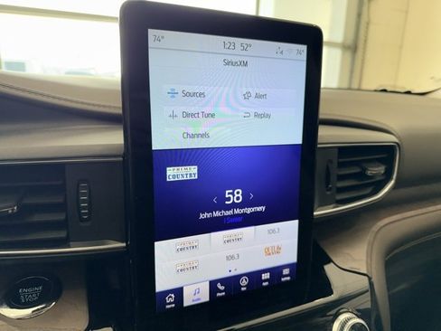 Used 2023 Ford Explorer Platinum w/ Technology Package image 35