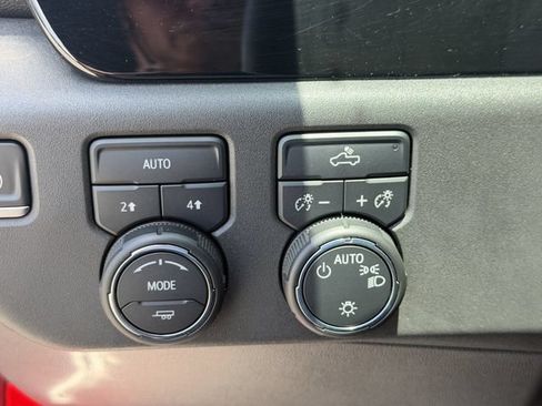 Used 2023 Chevrolet Silverado 1500 LT AWD/4WD image 30
