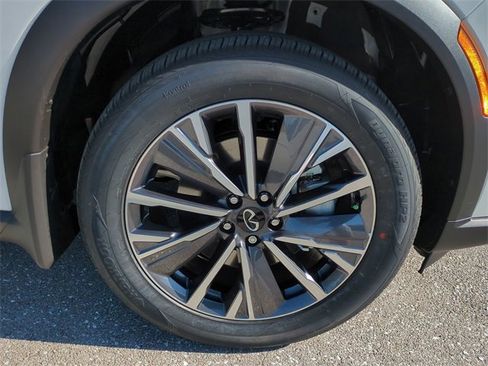 New 2026 INFINITI QX60 Luxe w/ Cargo Package image 11