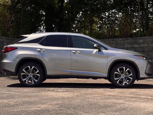 Certified 2022 Lexus RX 350 AWD w/ Premium Package image 3