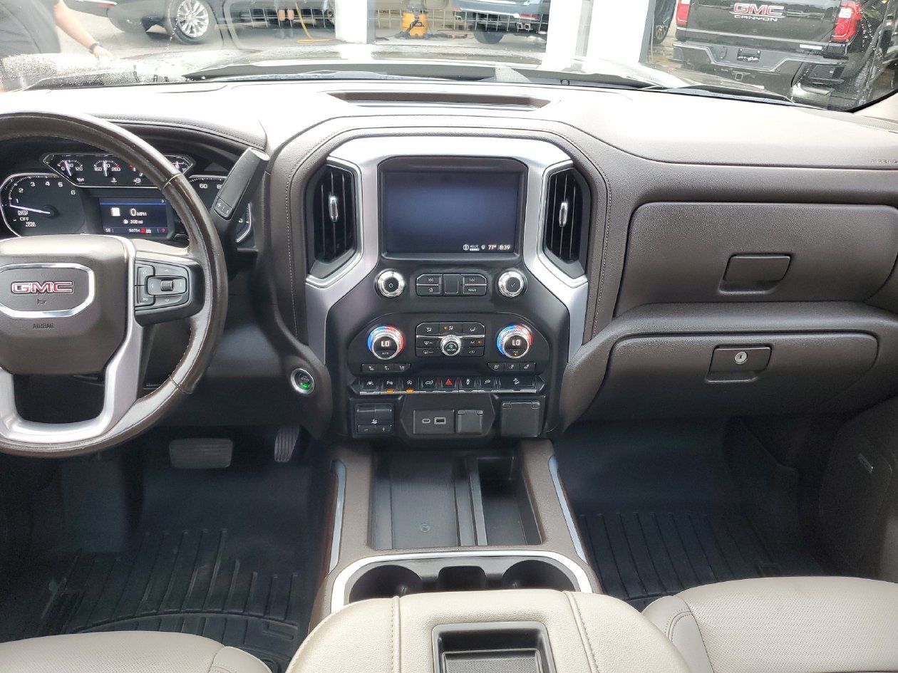 Used 2021 GMC Sierra 1500 SLT w/ SLT Premium Plus Package AWD/4WD image 15