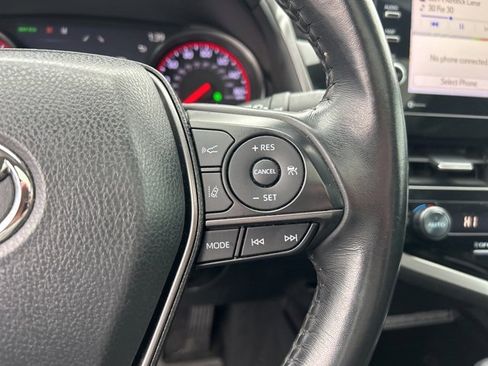 Used 2021 Toyota Camry XSE image 19